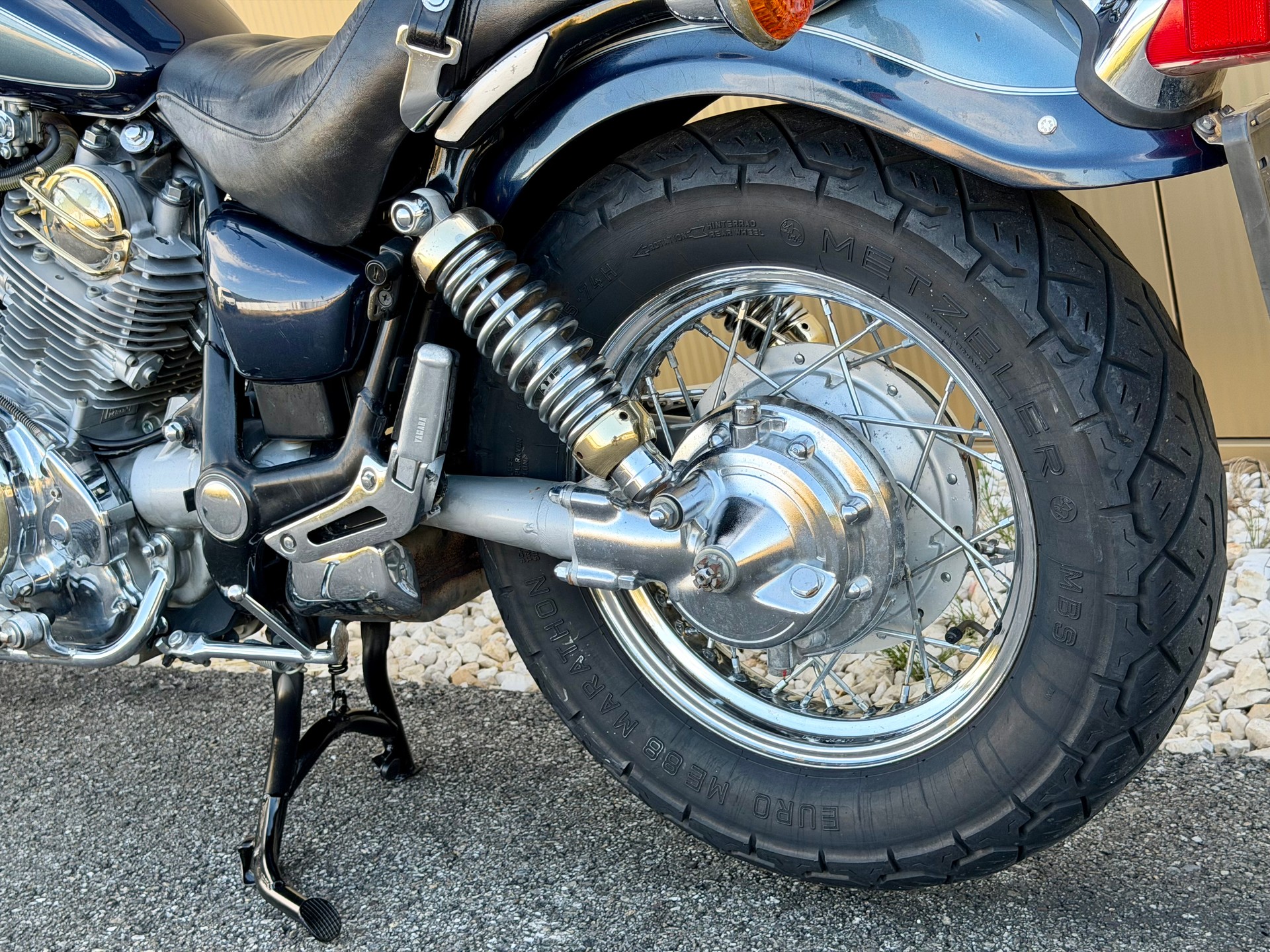 YAMAHA XV 750 SE Virago-image-13