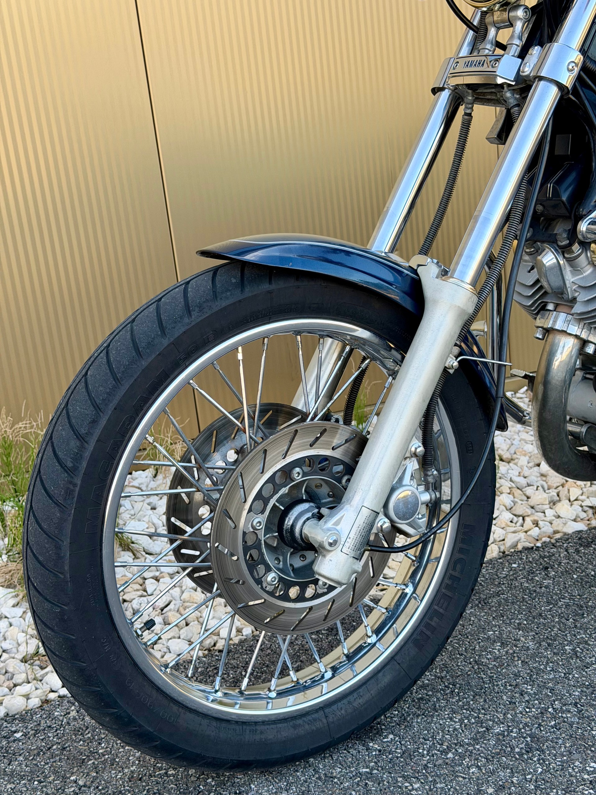 YAMAHA XV 750 SE Virago-image-8