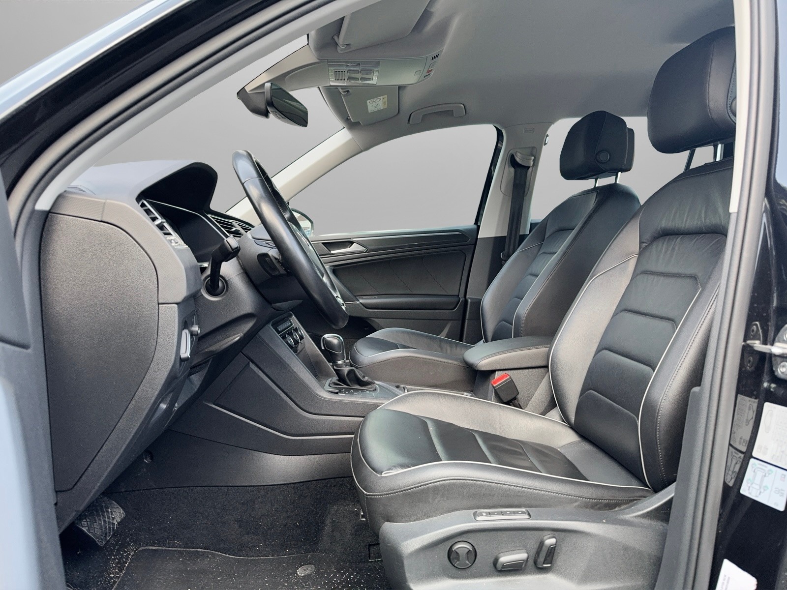 VW Tiguan 2.0 TDI SCR Comfortline DSG-image-7
