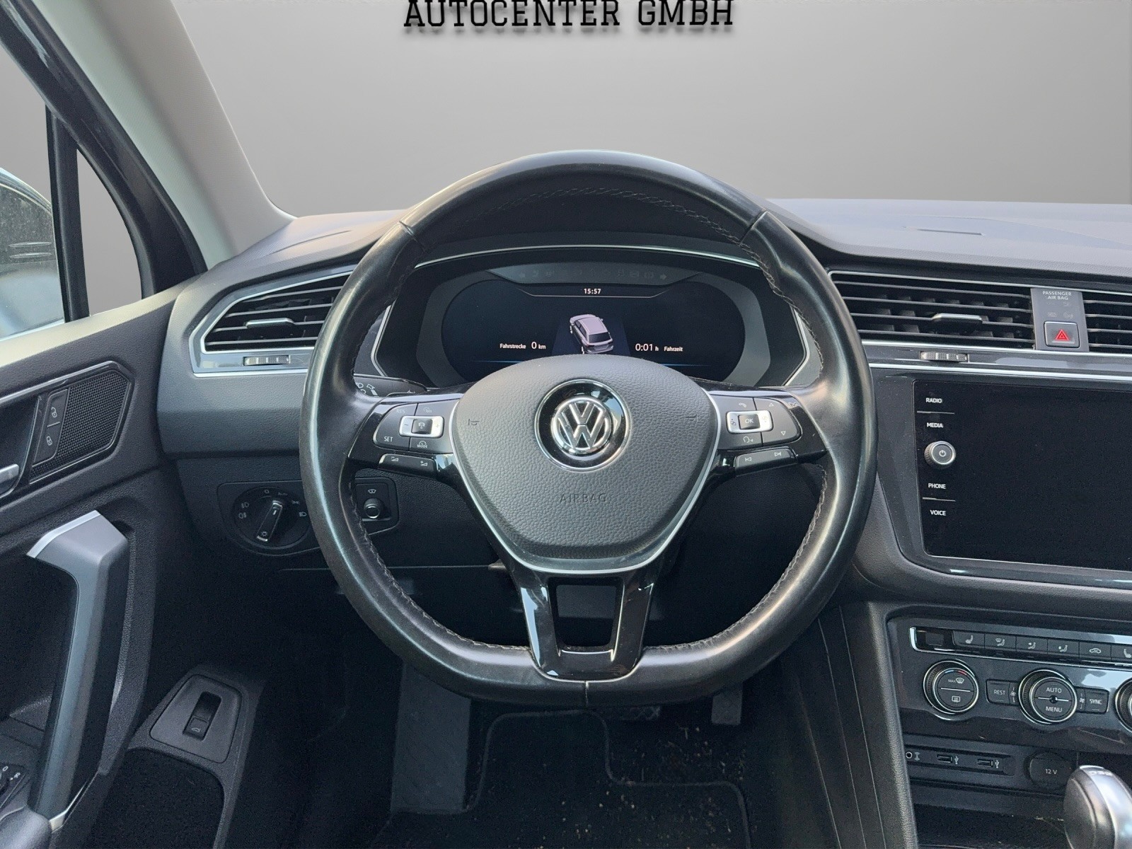 VW Tiguan 2.0 TDI SCR Comfortline DSG-image-9