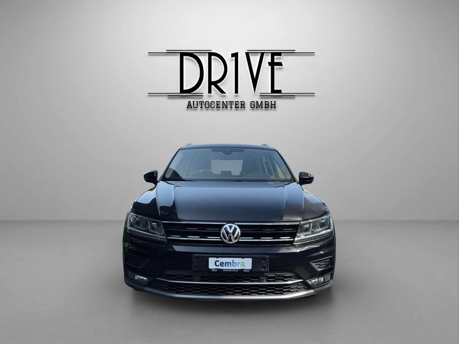 VW Tiguan 2.0 TDI SCR Comfortline DSG-showroom-element-1