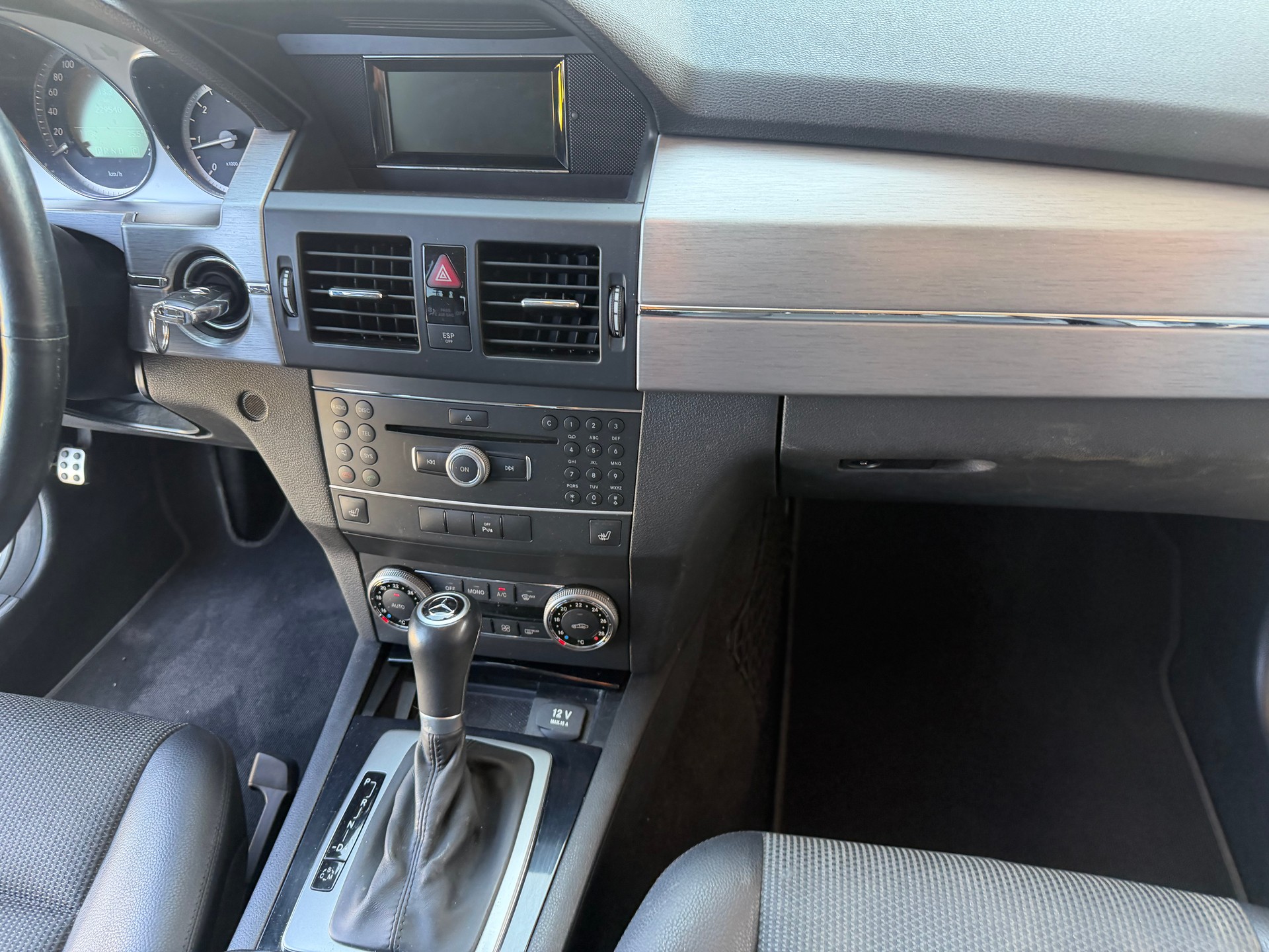 MERCEDES-BENZ GLK 220 CDI BlueEfficiency 4Matic 7G-Tronic-image-5