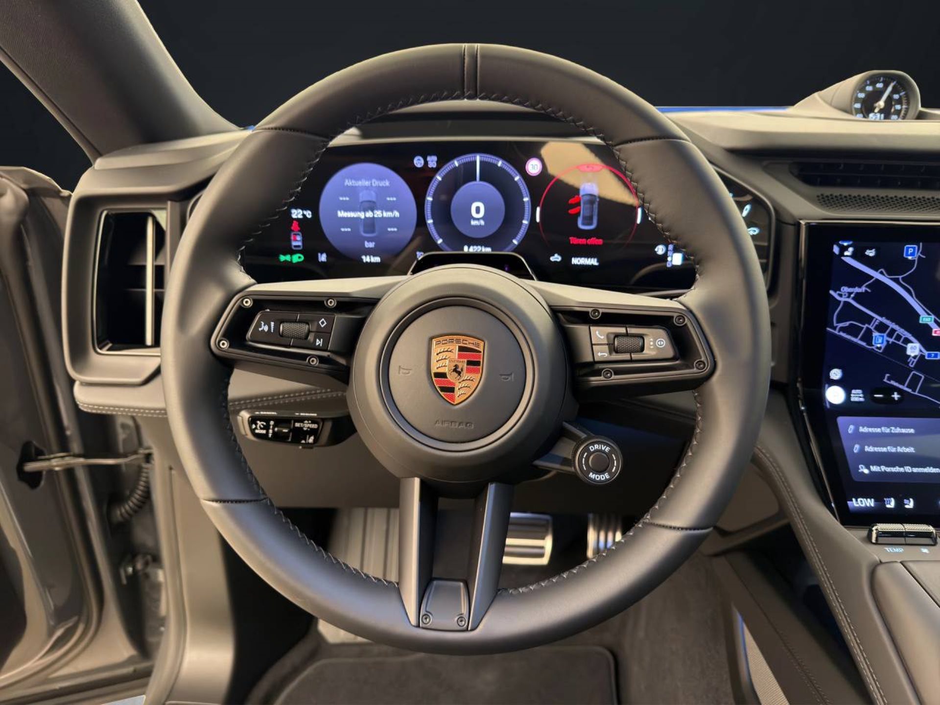 PORSCHE Cayenne S Coupé Electric-image-12