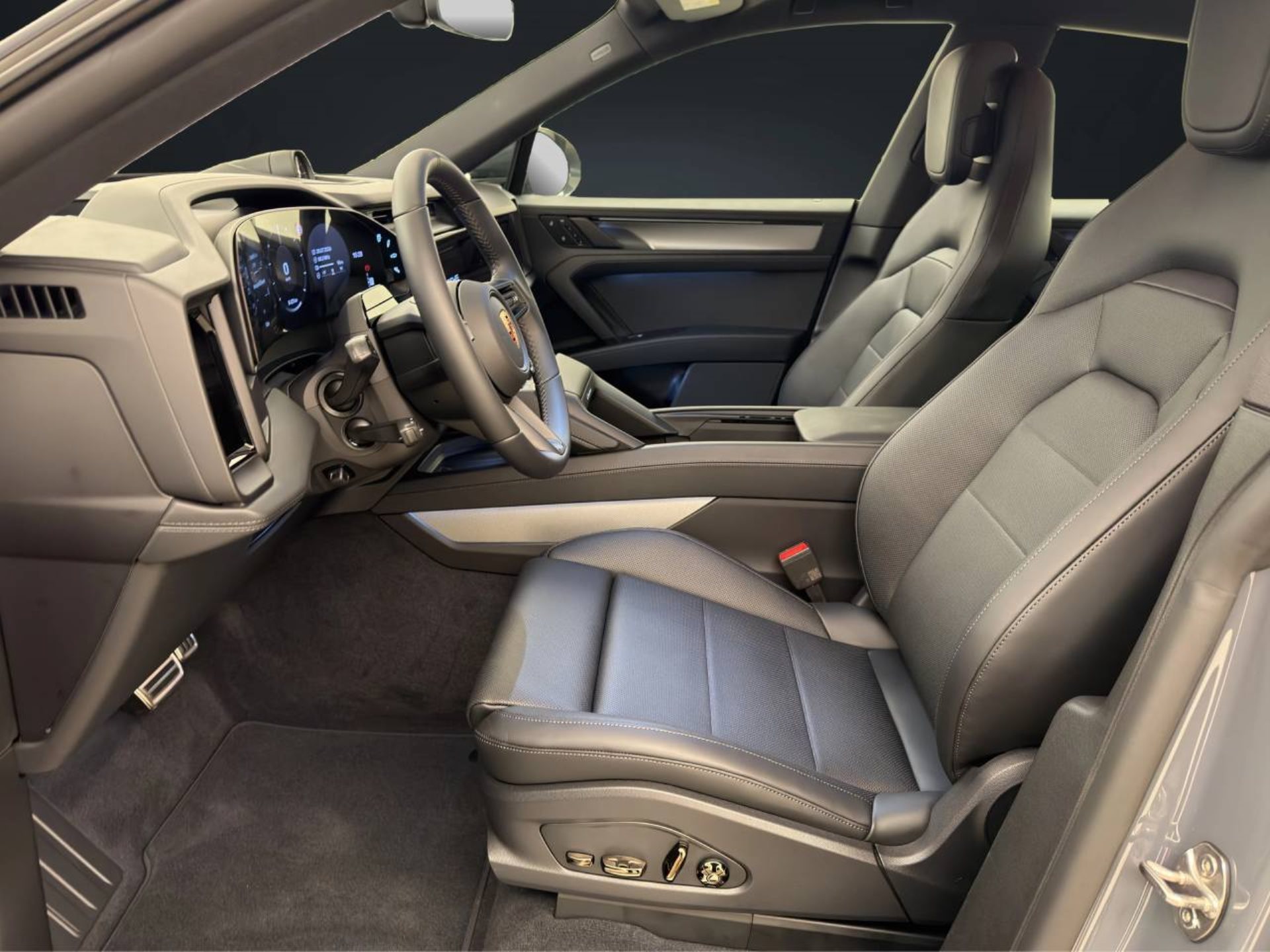 PORSCHE Cayenne S Coupé Electric-image-4