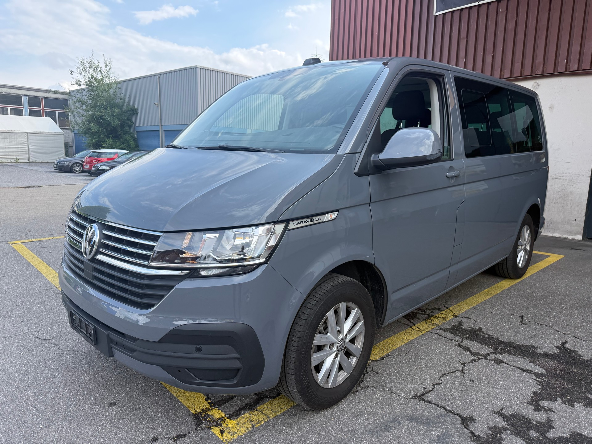 VW T6.1 Caravelle 2.0 TDI DSG-image-1