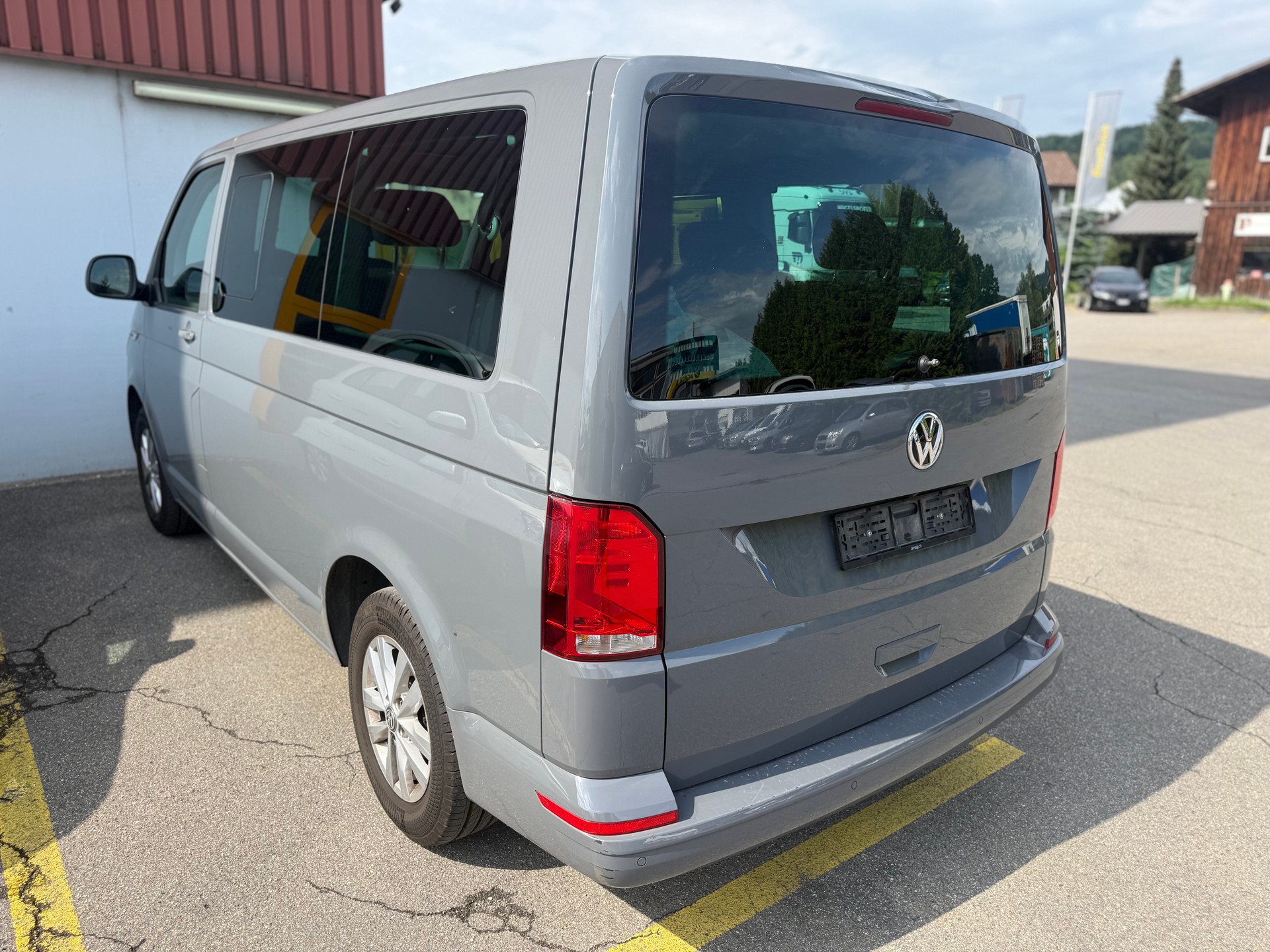 VW T6.1 Caravelle 2.0 TDI DSG-image-5