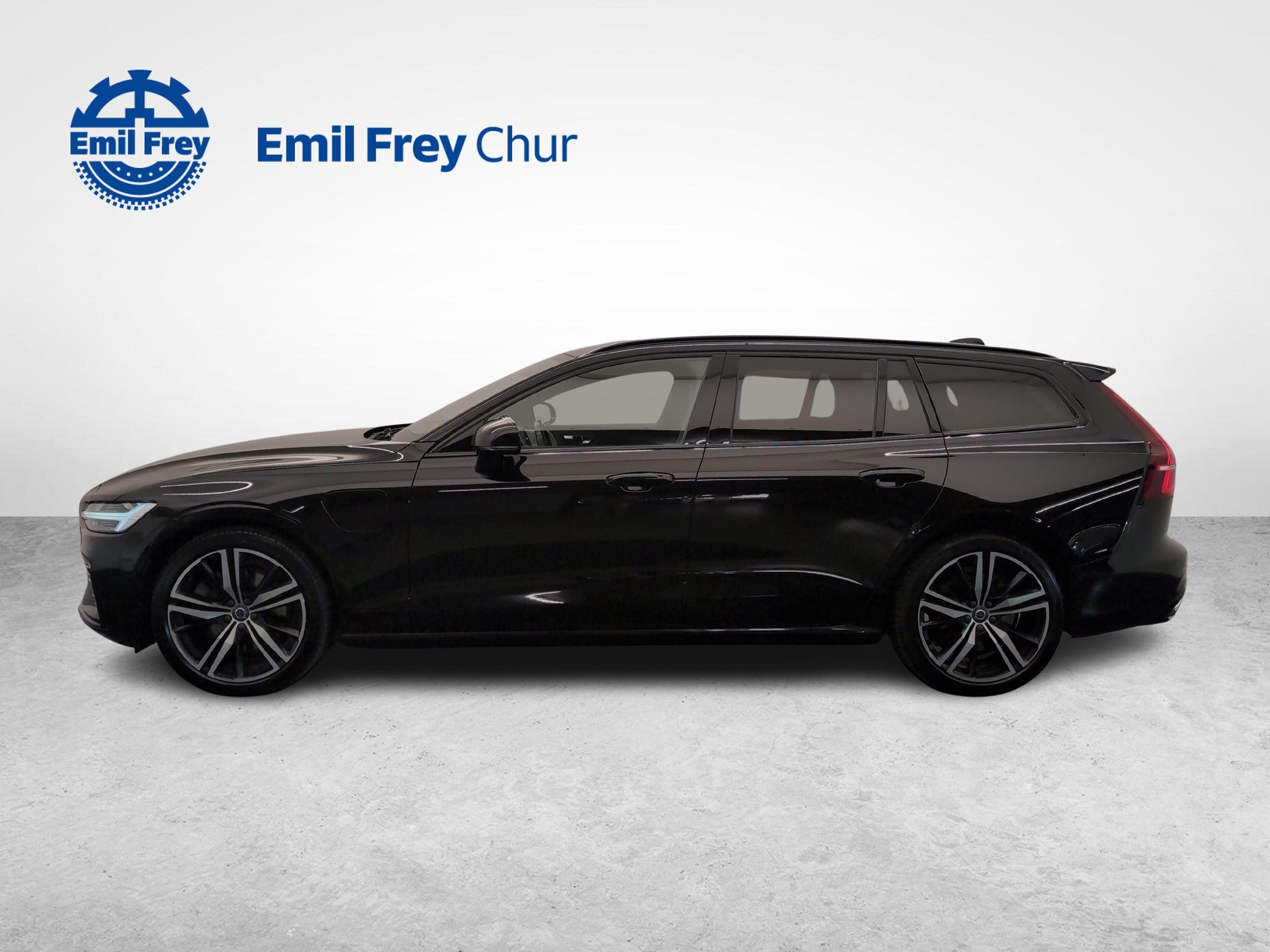 VOLVO V60 2.0 T8 TE R-Design eAWD-image-1