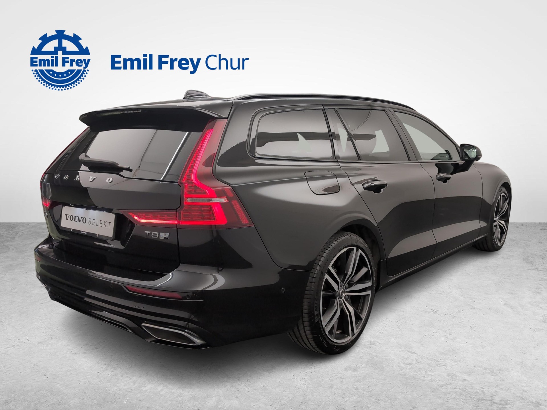 VOLVO V60 2.0 T8 TE R-Design eAWD-image-4