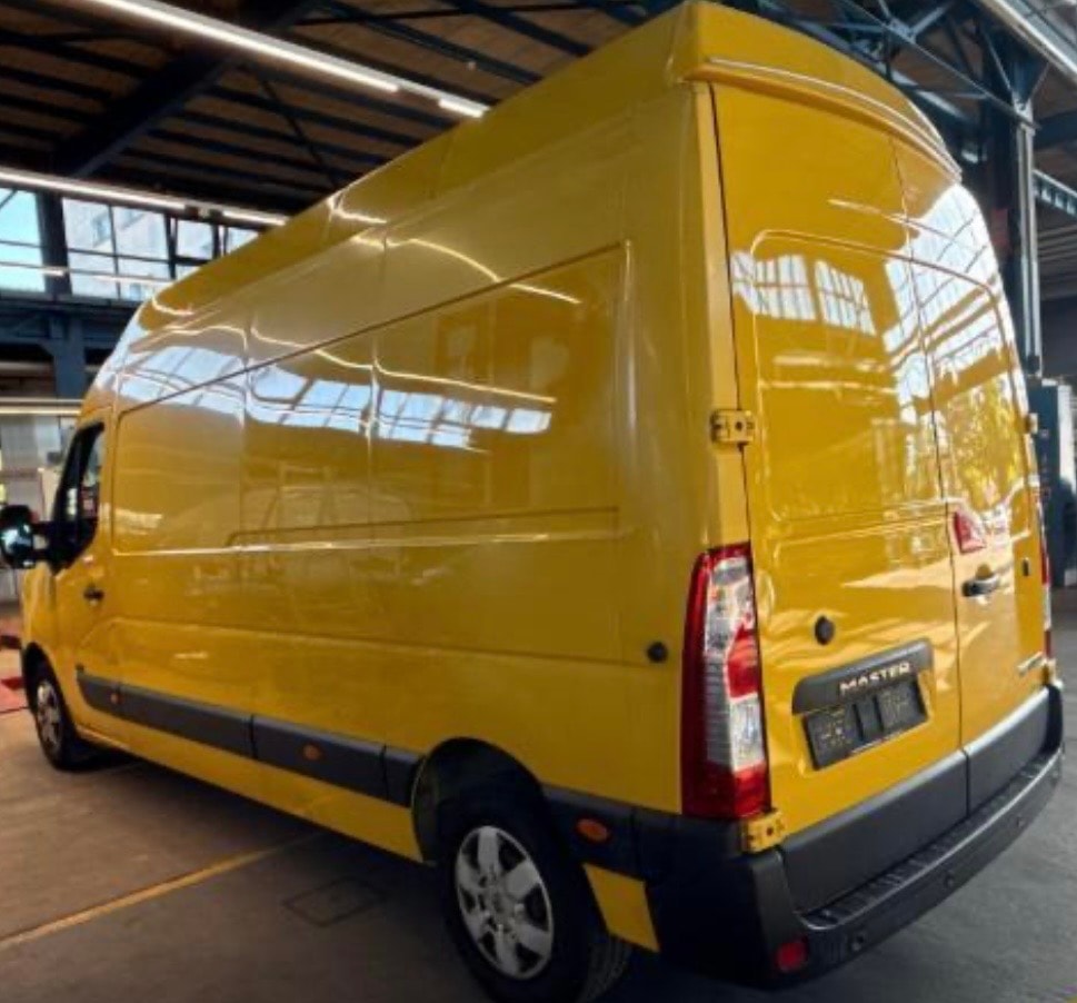 RENAULT Master T35 2.3dCi 135 L3H3-image-2