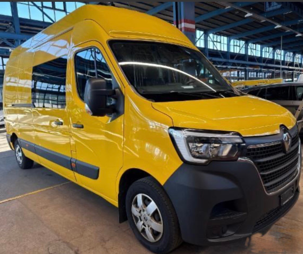 RENAULT Master T35 2.3dCi 135 L3H3-image-0