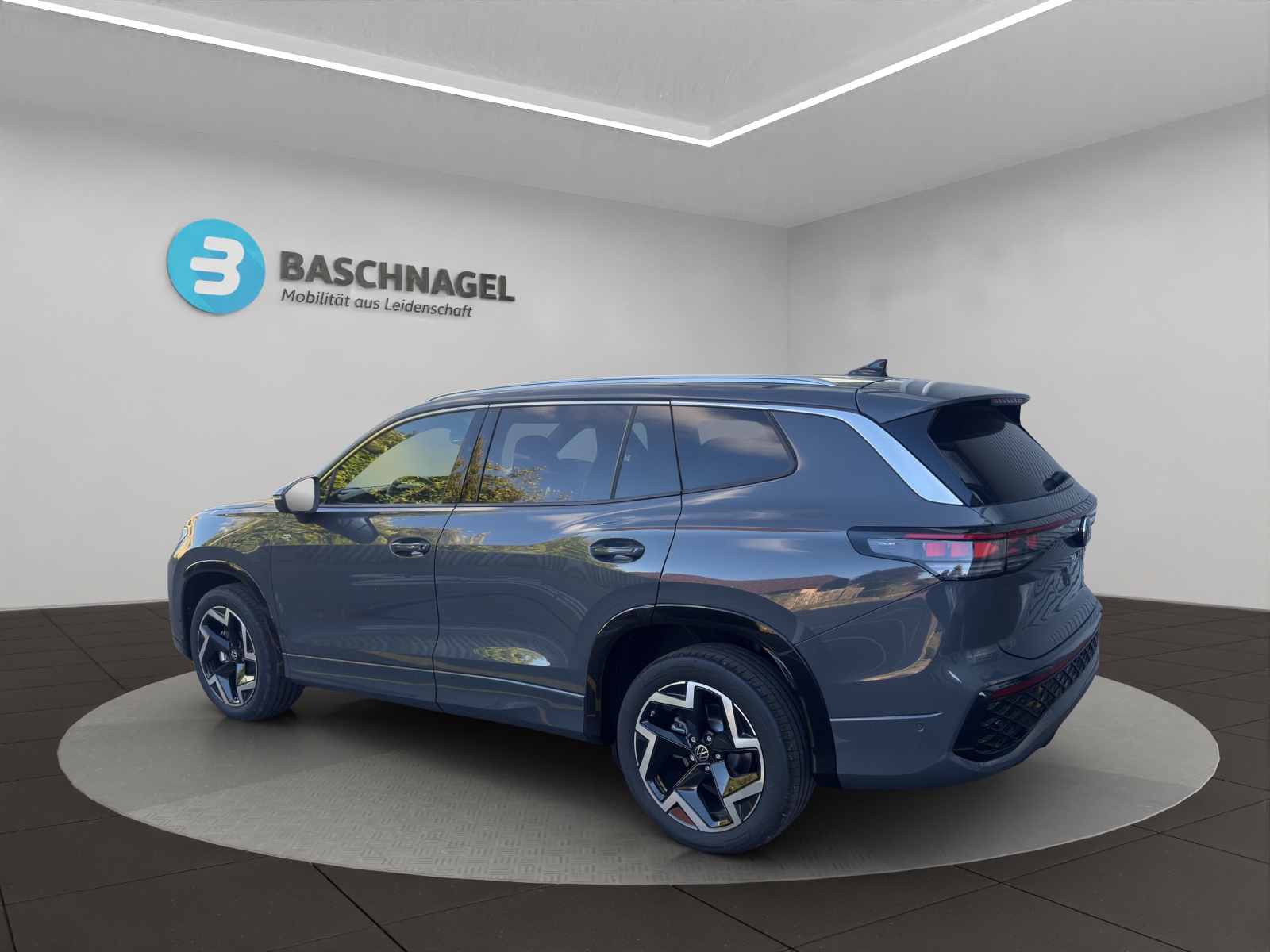 VW Tayron 2.0 TDI SCR R-Line 4Motion DSG-image-2