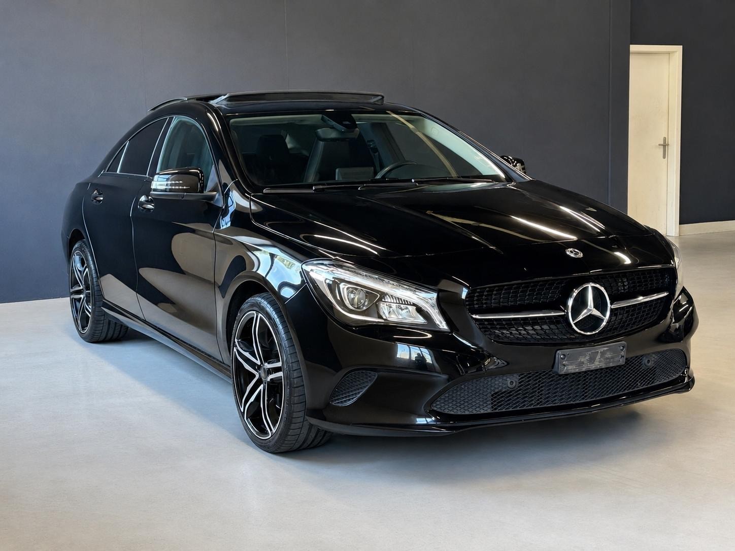 MERCEDES-BENZ CLA 220 d 4Matic 7G-DCT