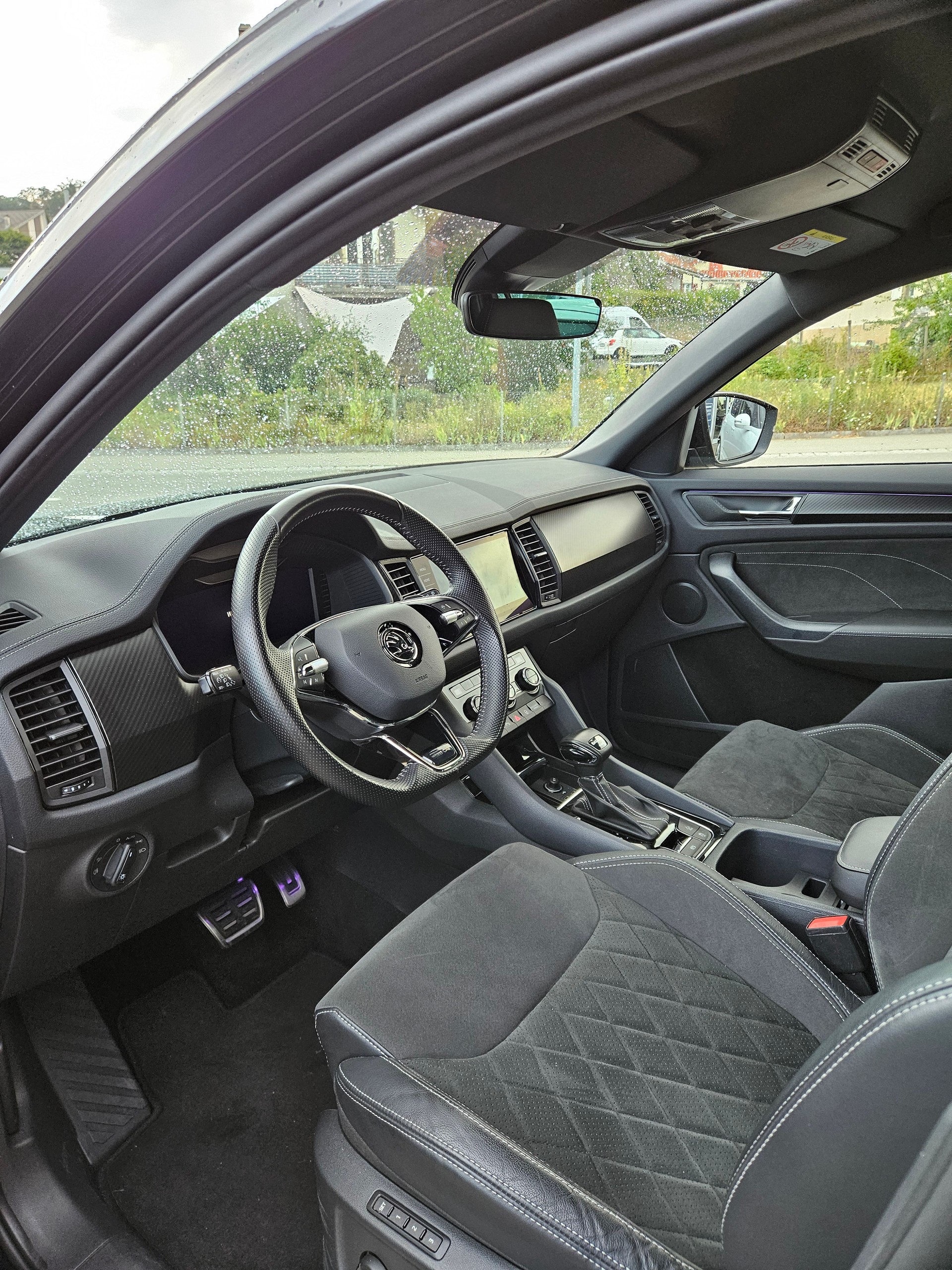 SKODA Kodiaq 2.0 TSI 4x4 SportLine-image-1