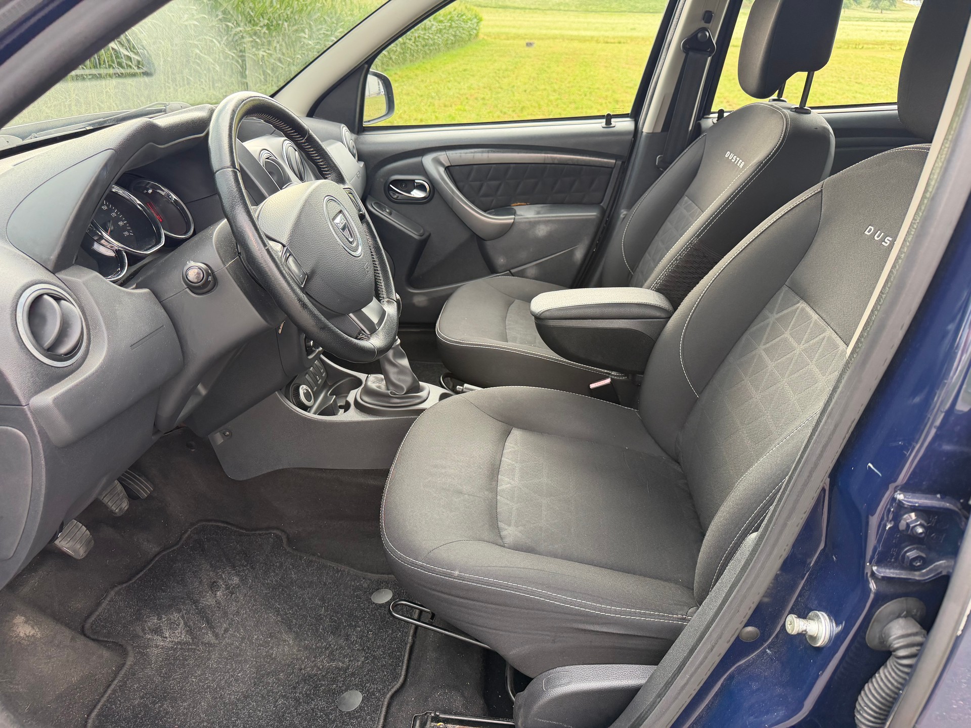 DACIA Duster 1.5 dCi Lauréate 4x4-image-7