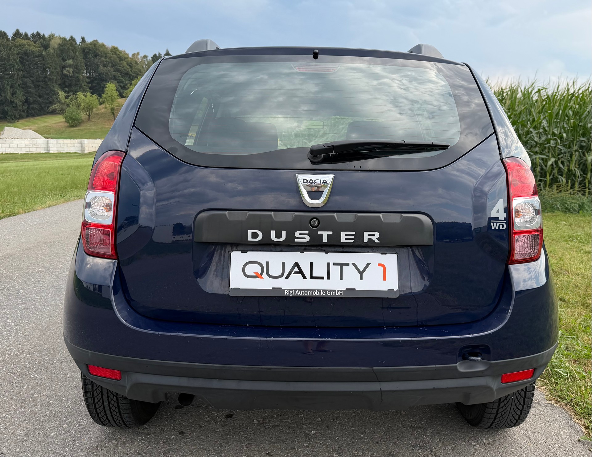 DACIA Duster 1.5 dCi Lauréate 4x4-image-4