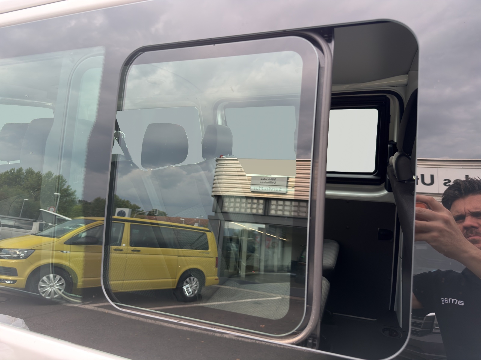 VW T6.1 2.0 TDI Entry-image-14
