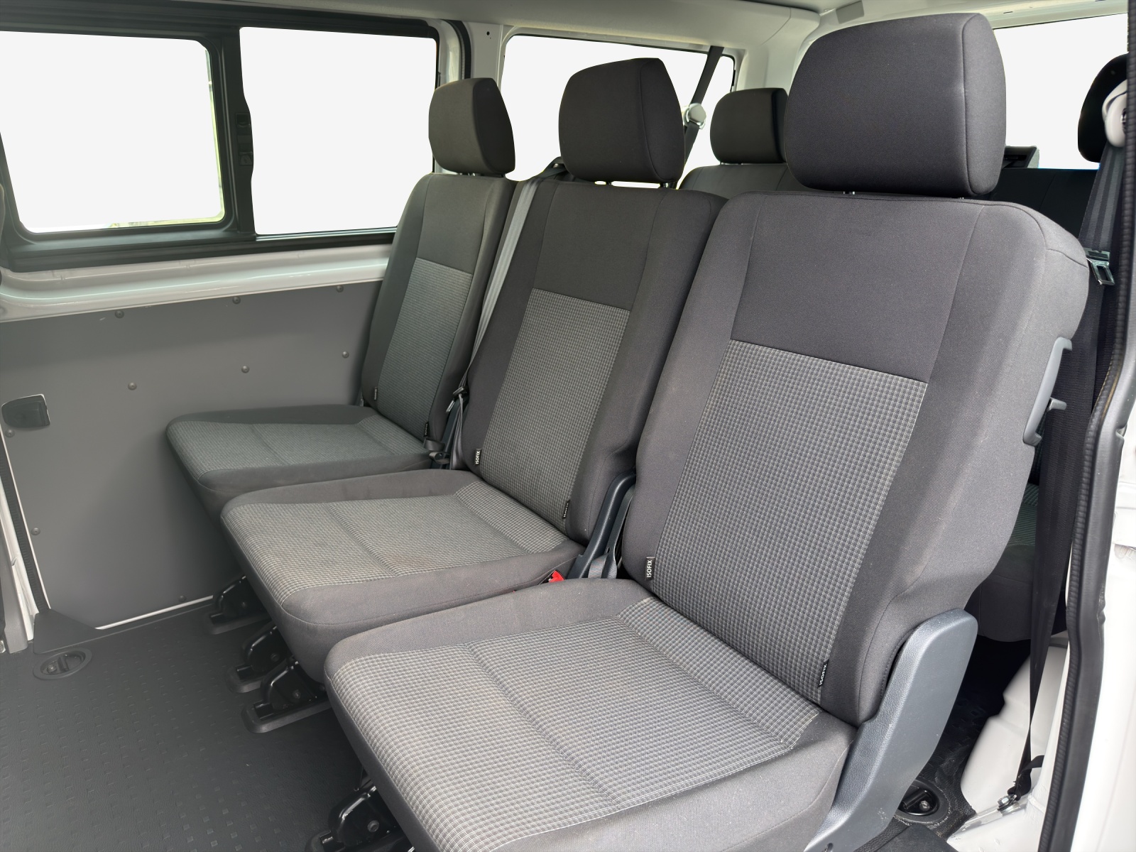 VW T6.1 2.0 TDI Entry-image-11