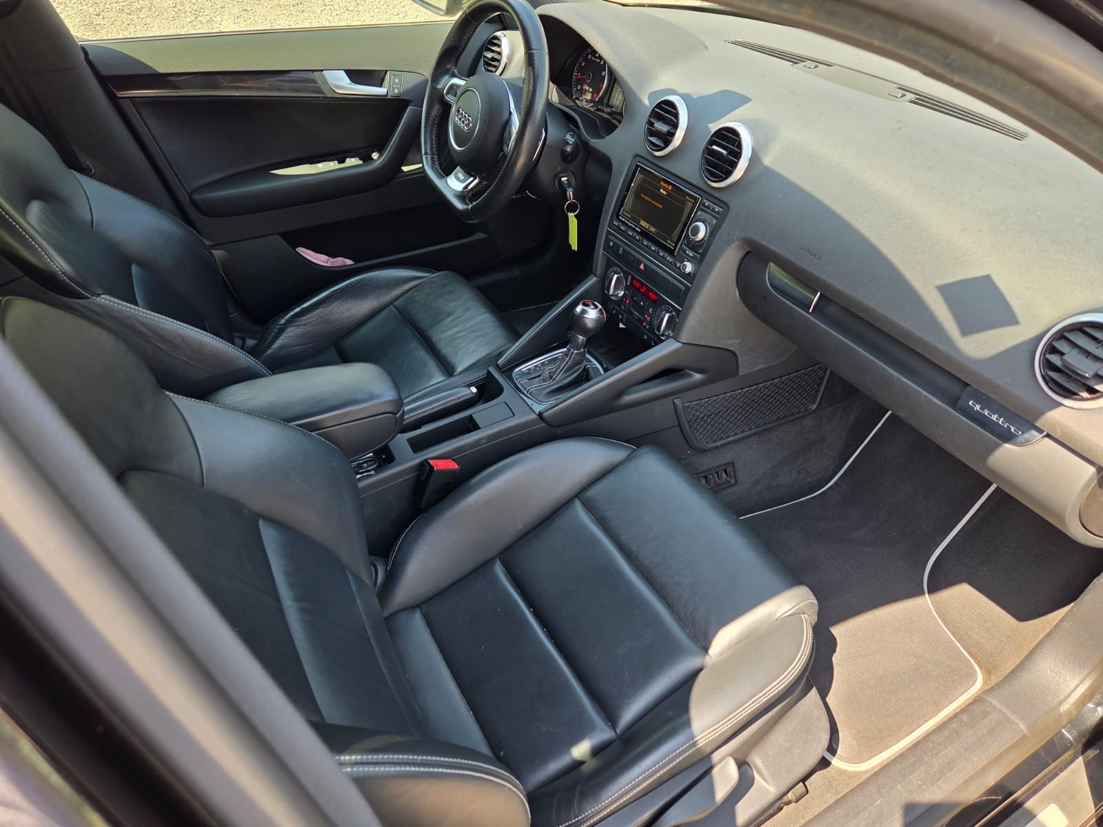 AUDI RS3 Sportback 2.5 TFSI quattro S-tronic-image-11