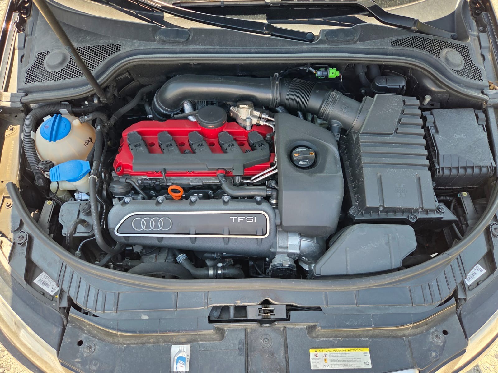 AUDI RS3 Sportback 2.5 TFSI quattro S-tronic-image-14