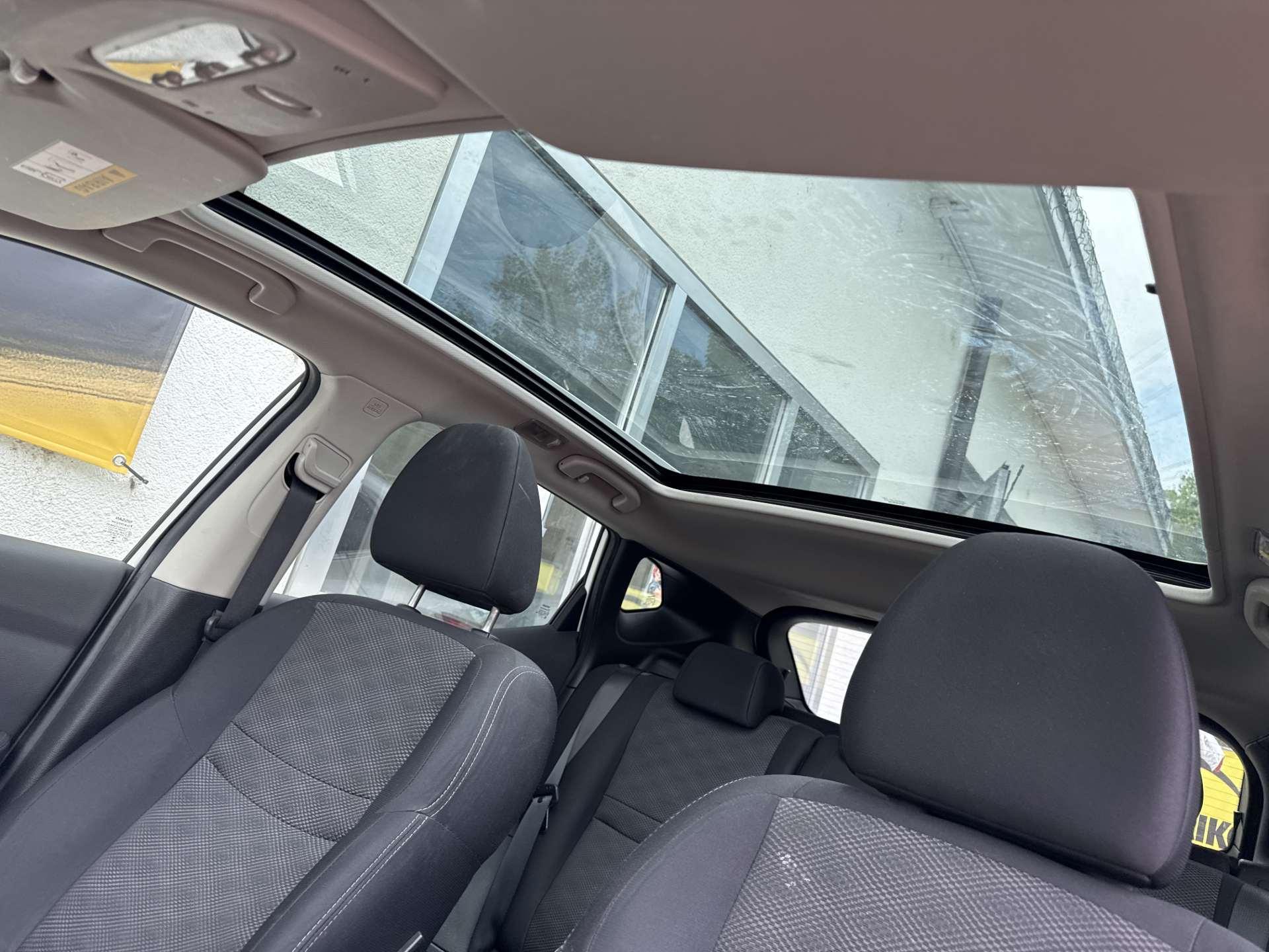 NISSAN Qashqai 1.2 DIG-T N-Connecta Xtronic CVT-Automat-image-13