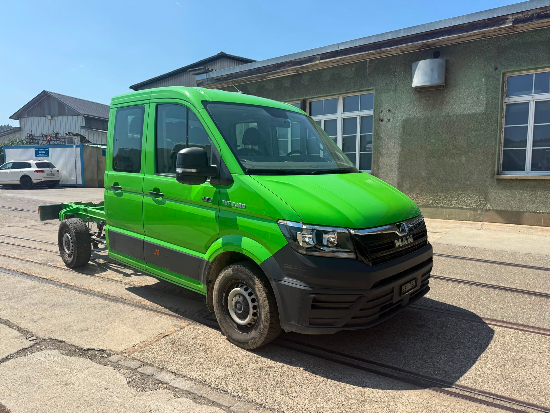 MAN TGE 3.180 4x4 Standard-image-1