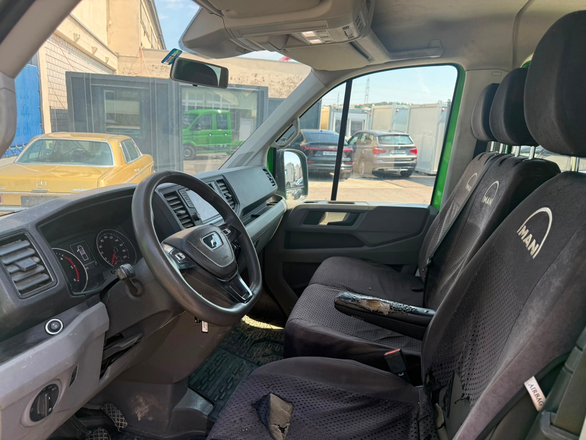 MAN TGE 3.180 4x4 Standard-image-5