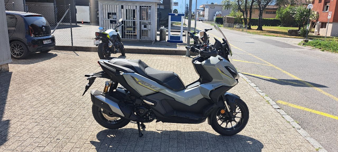 HONDA ADV 350