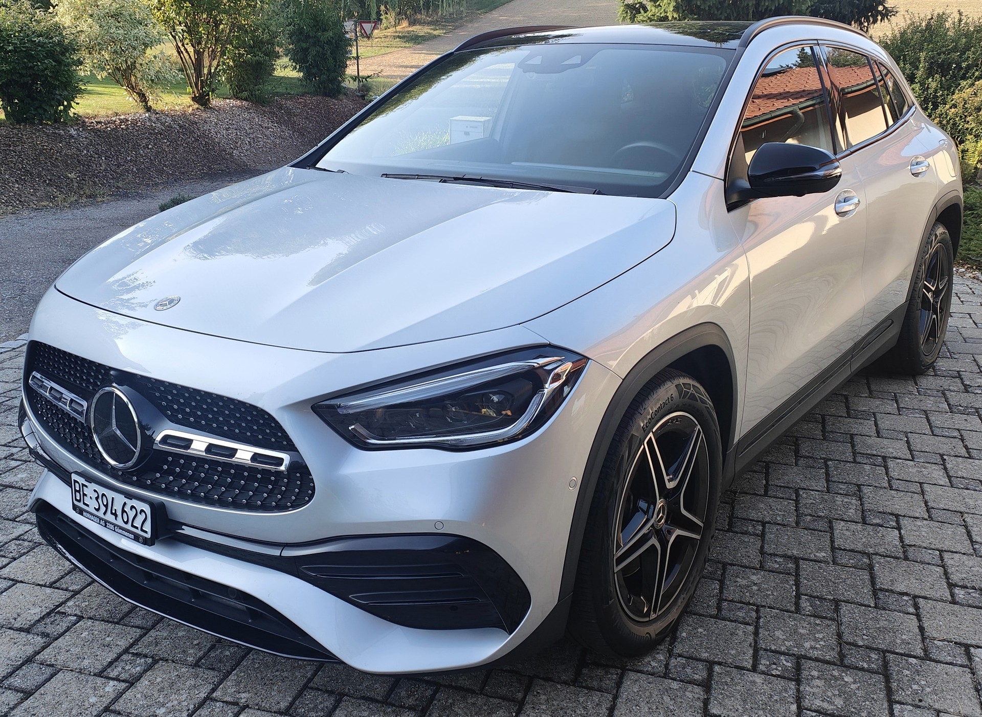 MERCEDES-BENZ GLA 250 AMG Line 4matic
