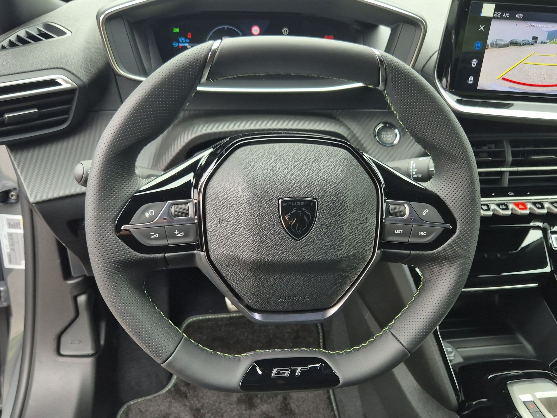 PEUGEOT 2008 1.2 Hybrid 145 GT Exclusive-image-9