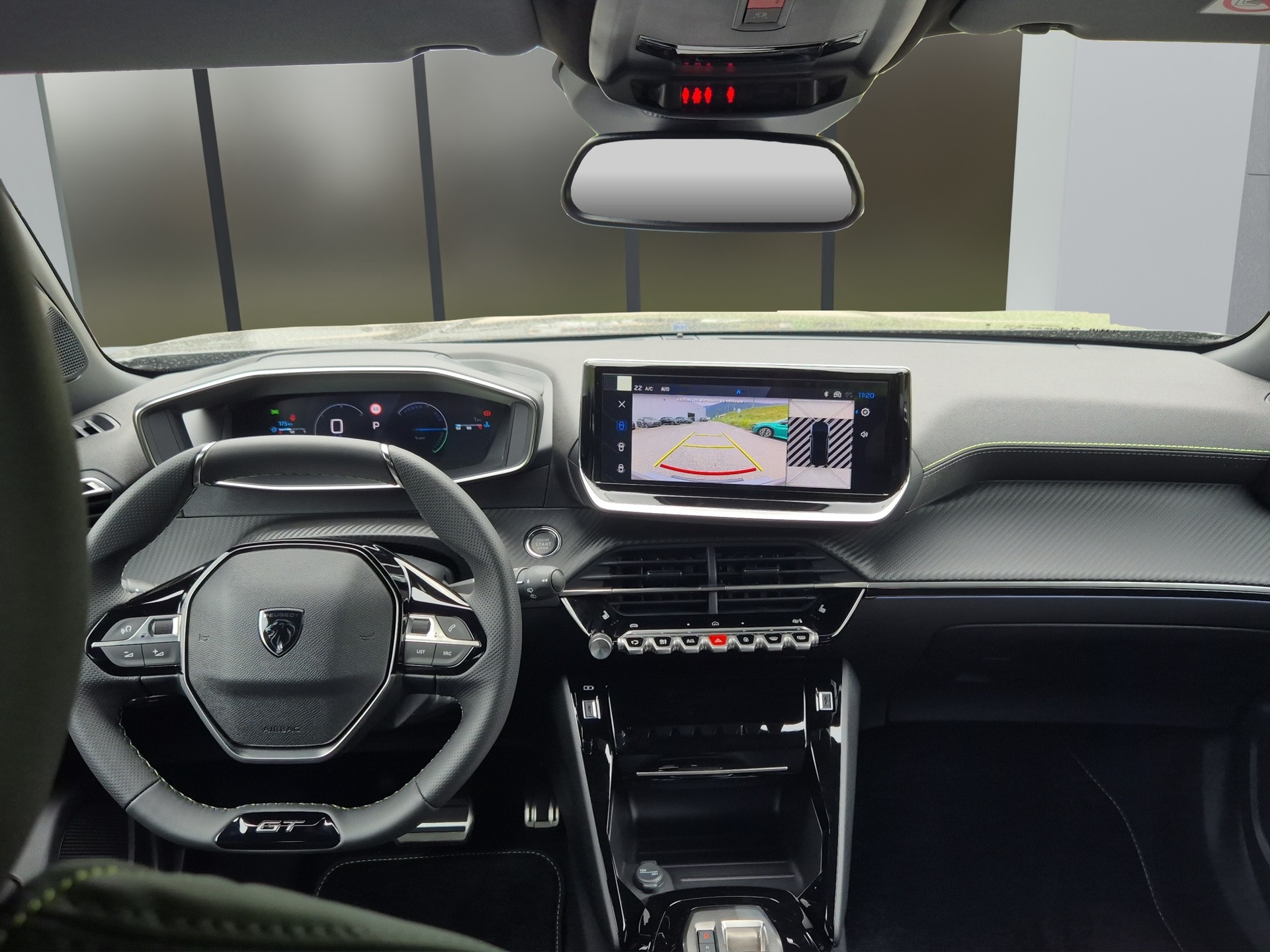 PEUGEOT 2008 1.2 Hybrid 145 GT Exclusive-image-12