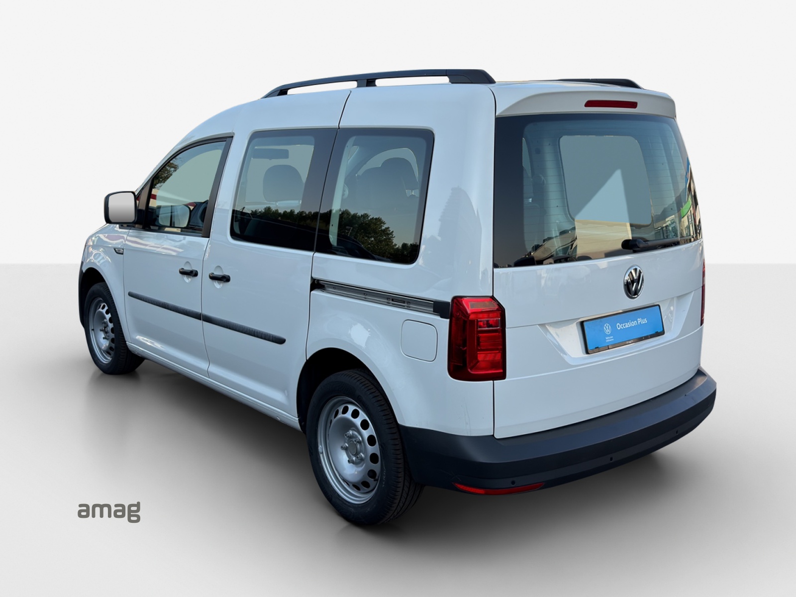 VW Caddy 2.0TDI BlueMotion Technology-image-2
