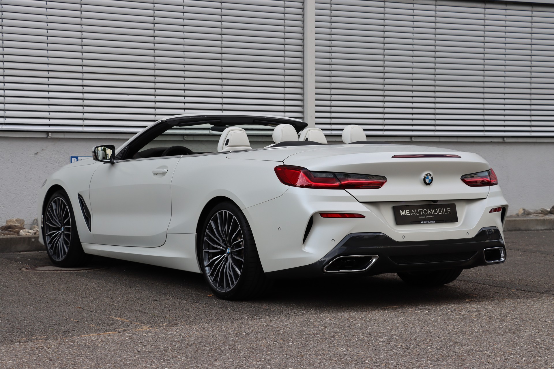 BMW M850i xDrive Edition Haute Couture 07 of 10-image-4
