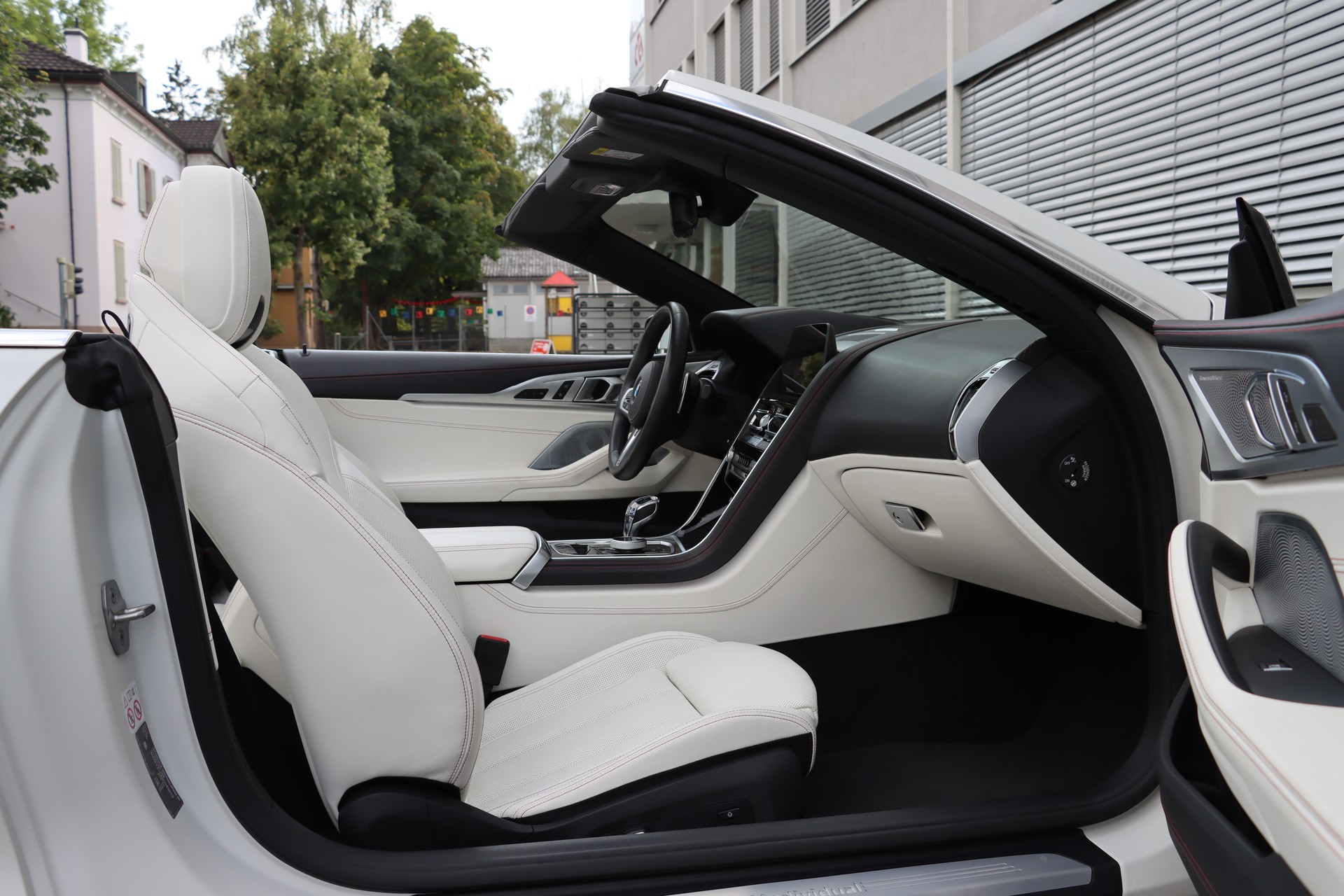 BMW M850i xDrive Edition Haute Couture 07 of 10-image-12