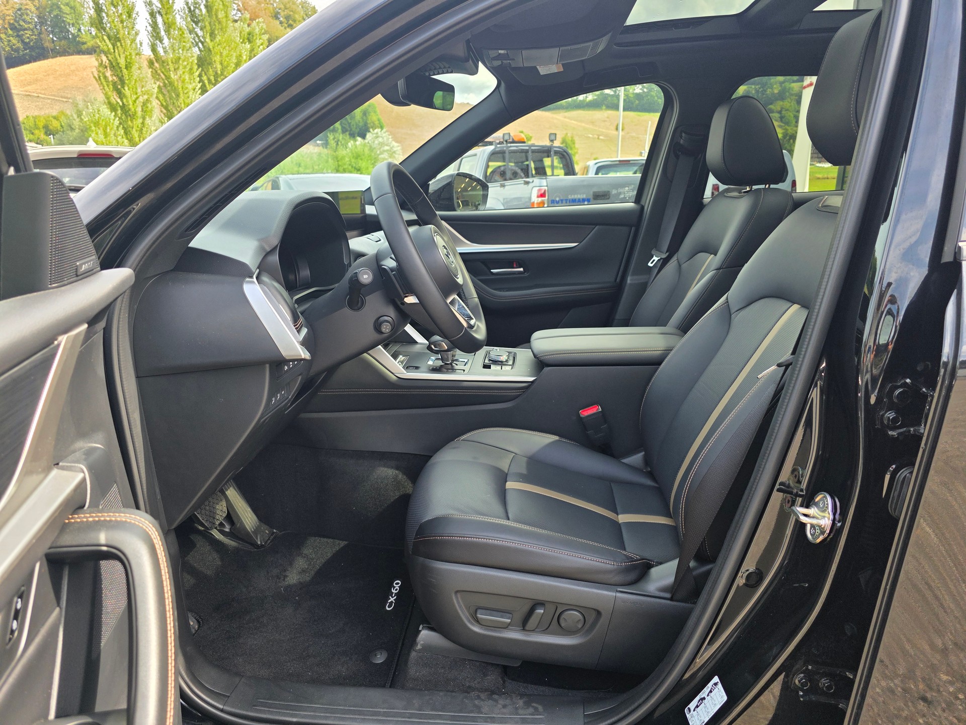 MAZDA CX-60 e-Skyactiv PHEV 327 AWD Homura Plus-image-7