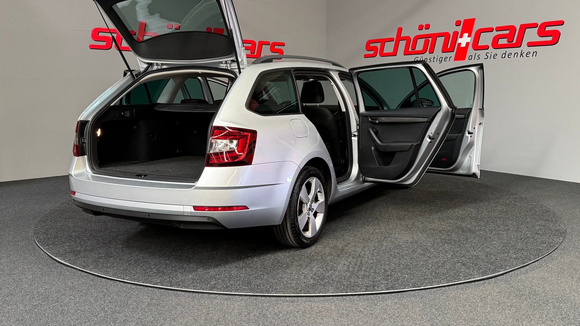 SKODA Octavia Combi 1.5 TSI Clever-image-6