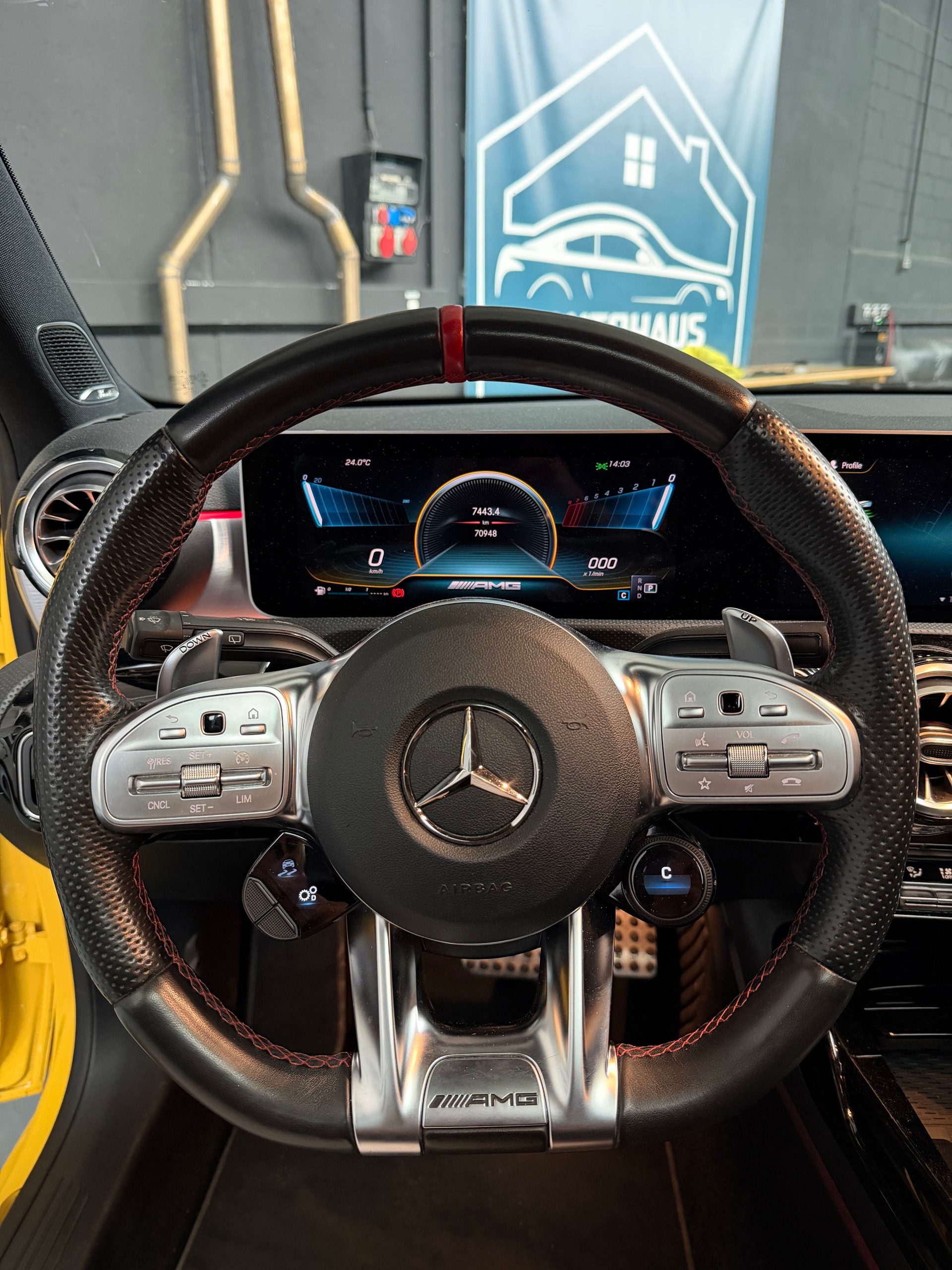 MERCEDES-BENZ A 35 AMG 4Matic Edition 1 Speedshift-image-6