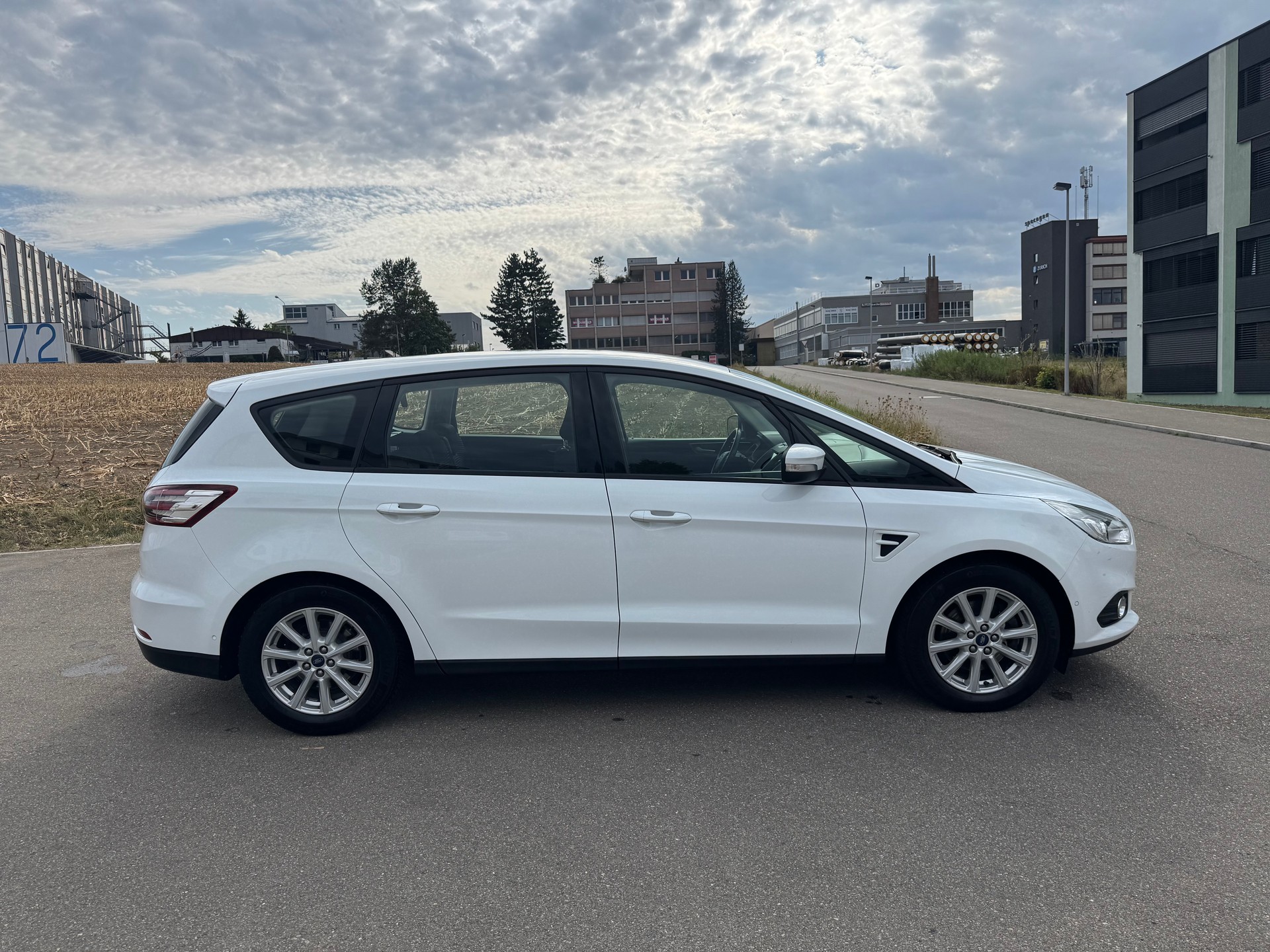 FORD S-Max 2.0 TDCi Vignale Automatic-image-6