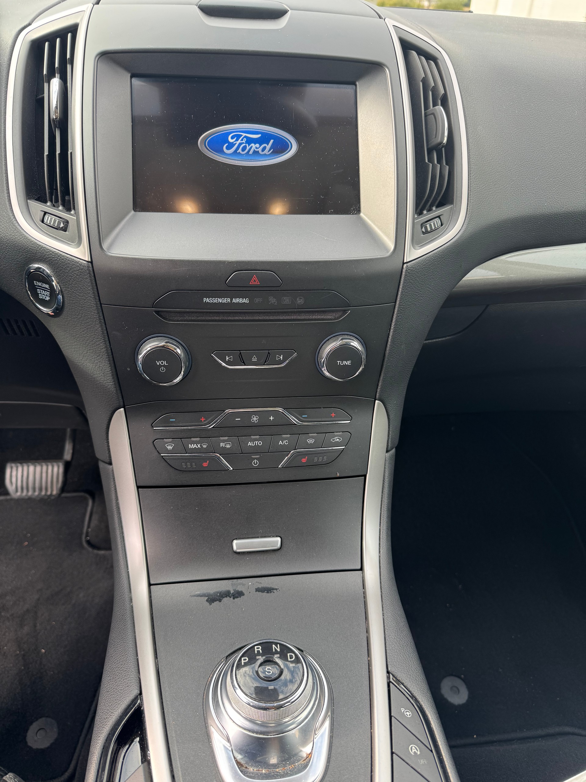 FORD S-Max 2.0 TDCi Vignale Automatic-image-11