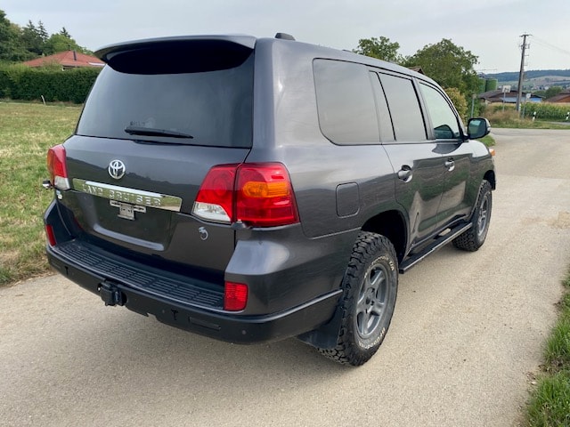 TOYOTA Land Cruiser V8 4.5 D-4D Luna-image-1