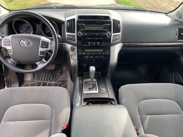 TOYOTA Land Cruiser V8 4.5 D-4D Luna-image-5