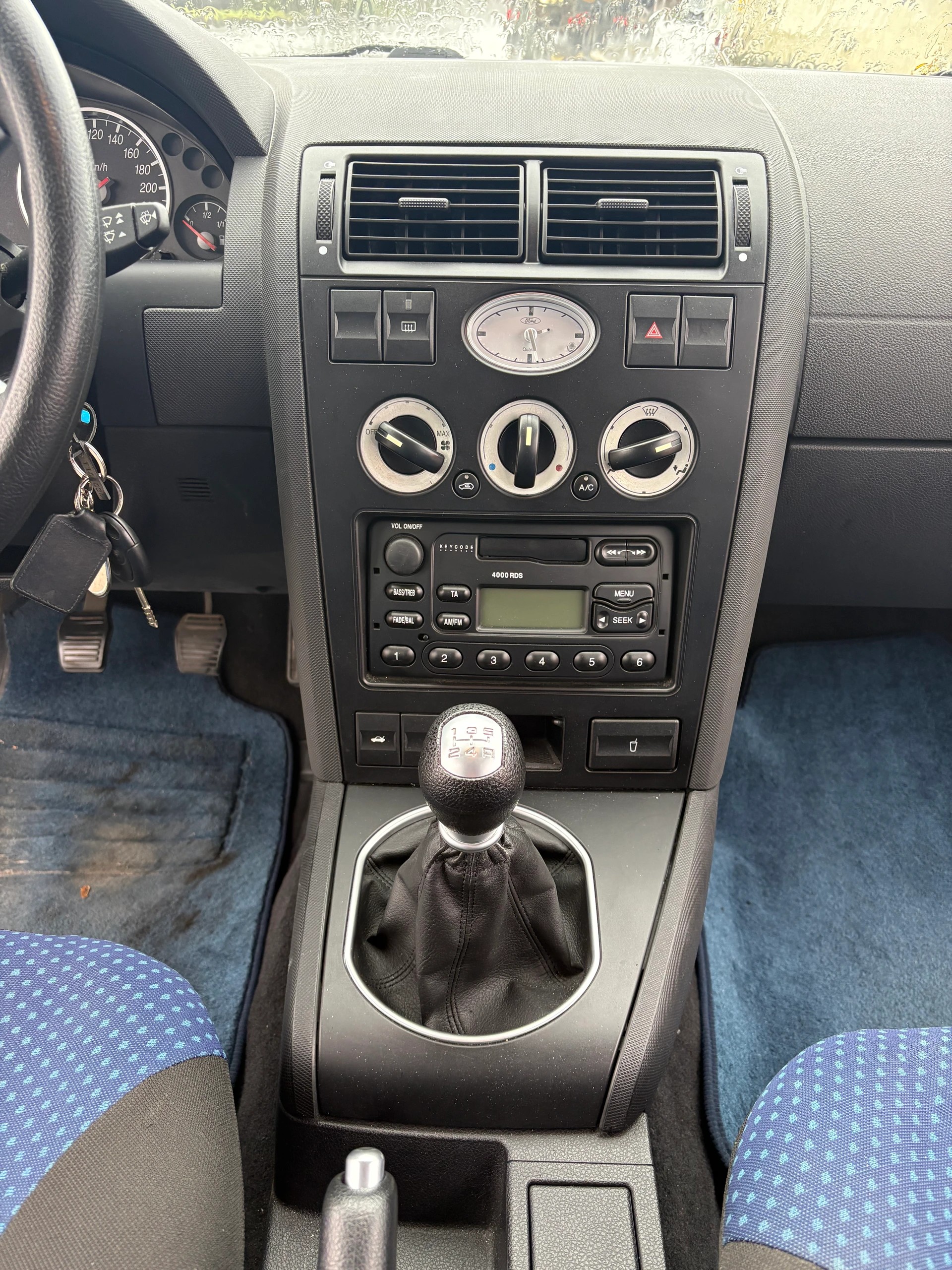 FORD Mondeo 2.0i 16V-image-8