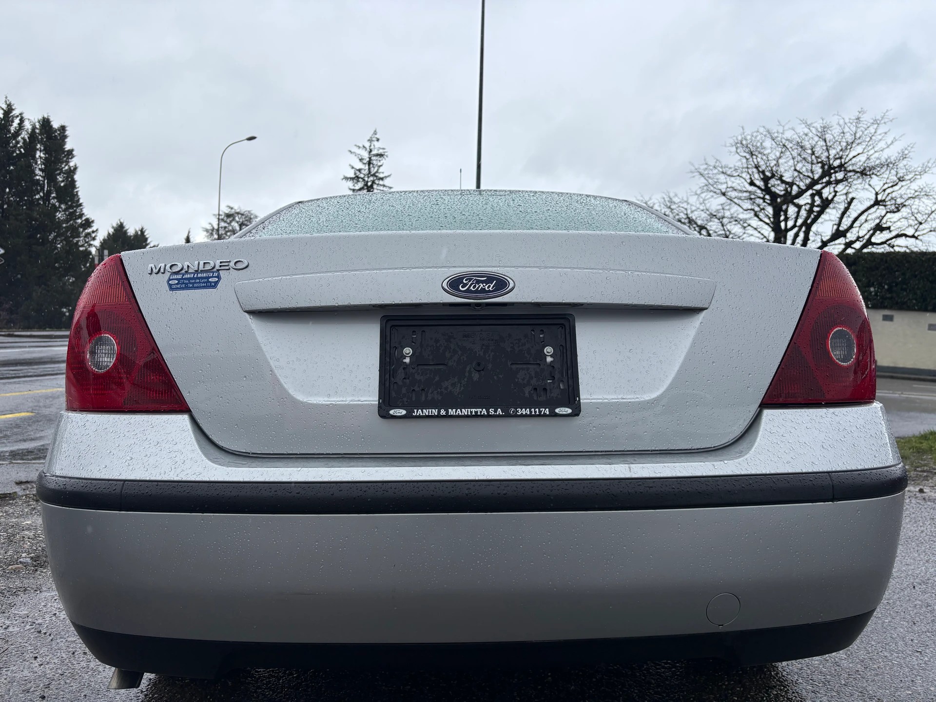 FORD Mondeo 2.0i 16V-image-4