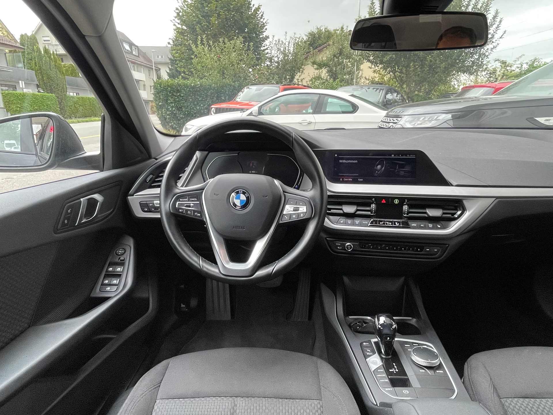 BMW 118i Steptronic-image-5