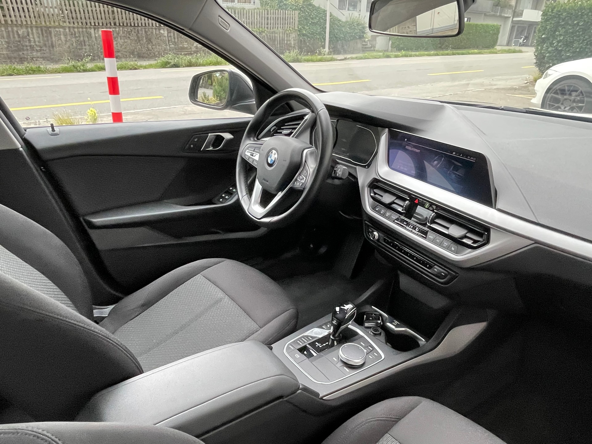 BMW 118i Steptronic-image-4