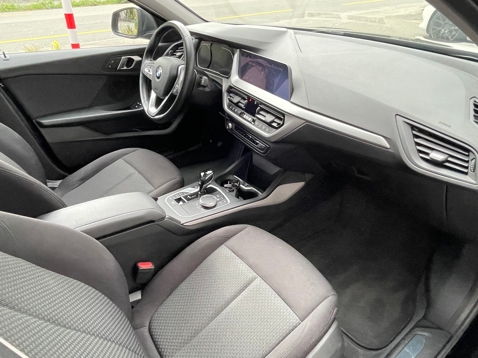 BMW 118i Steptronic-image-6