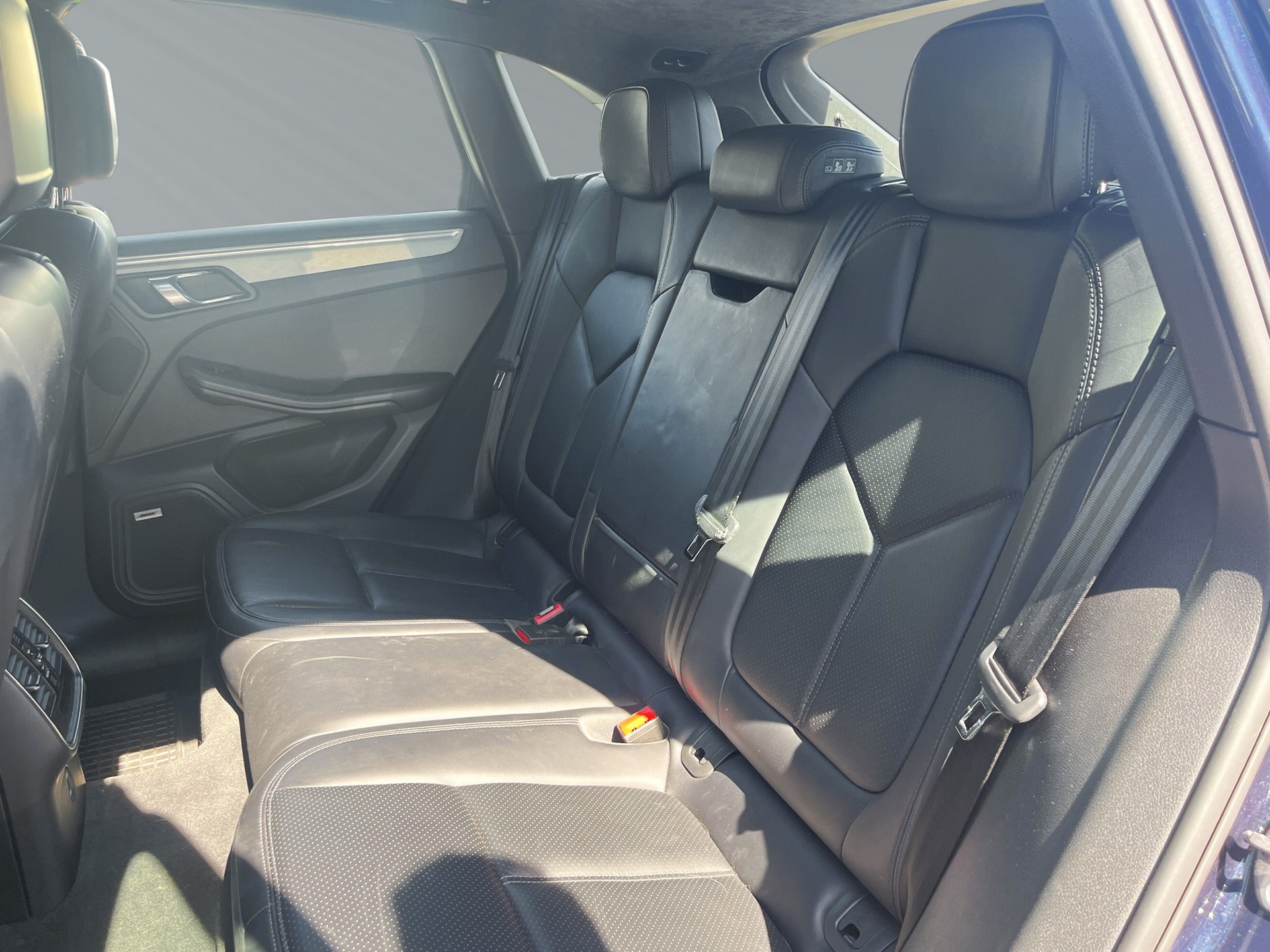 PORSCHE Macan Turbo Performance PDK-image-6
