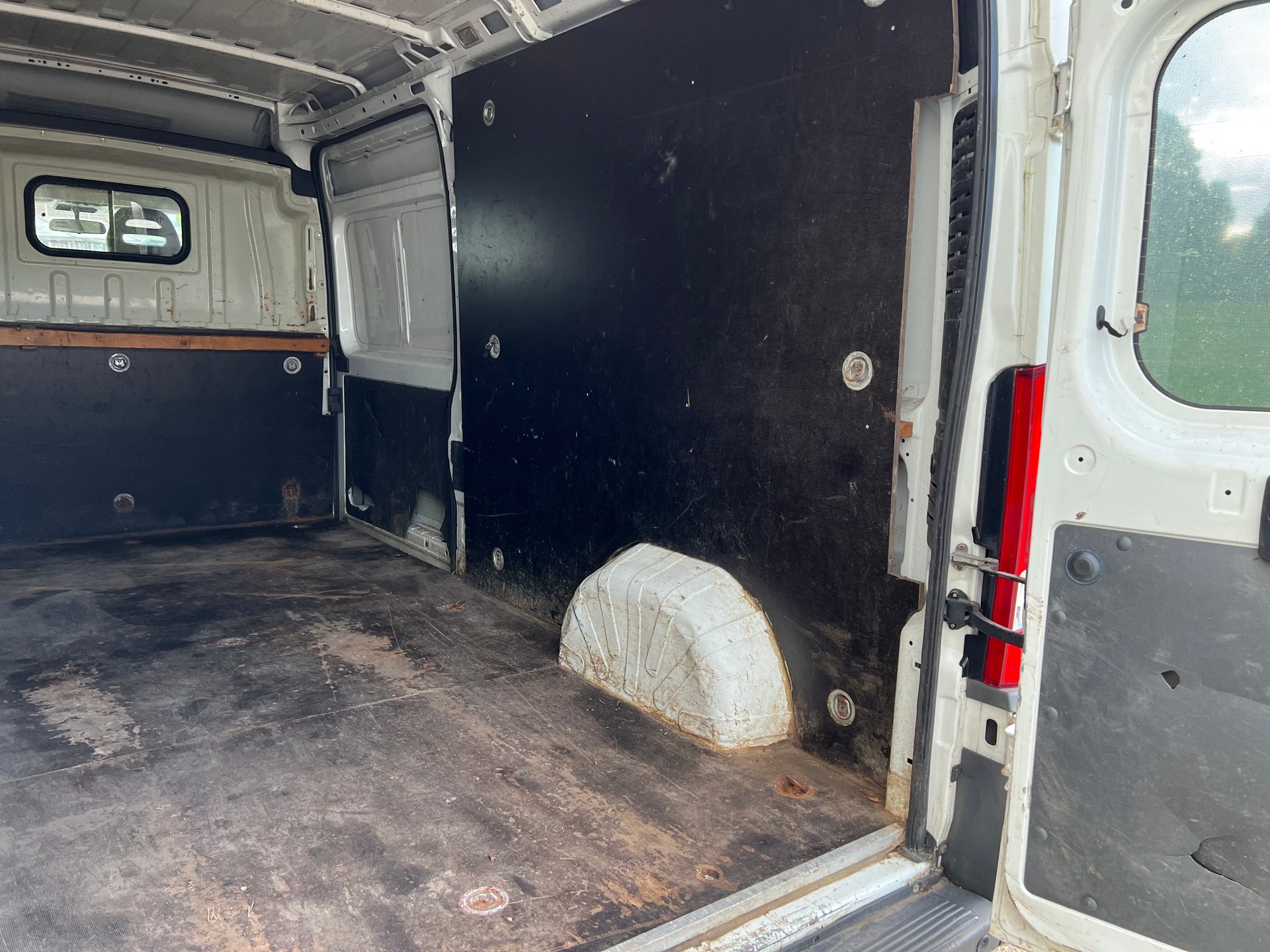 PEUGEOT BOXER-image-7