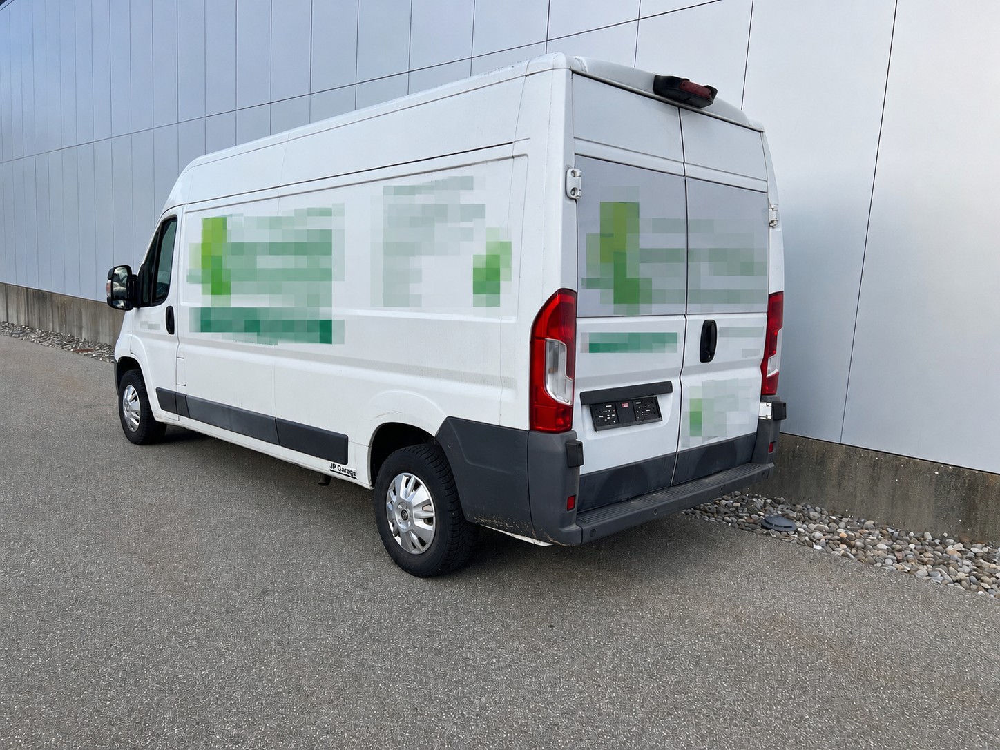 PEUGEOT BOXER-image-1