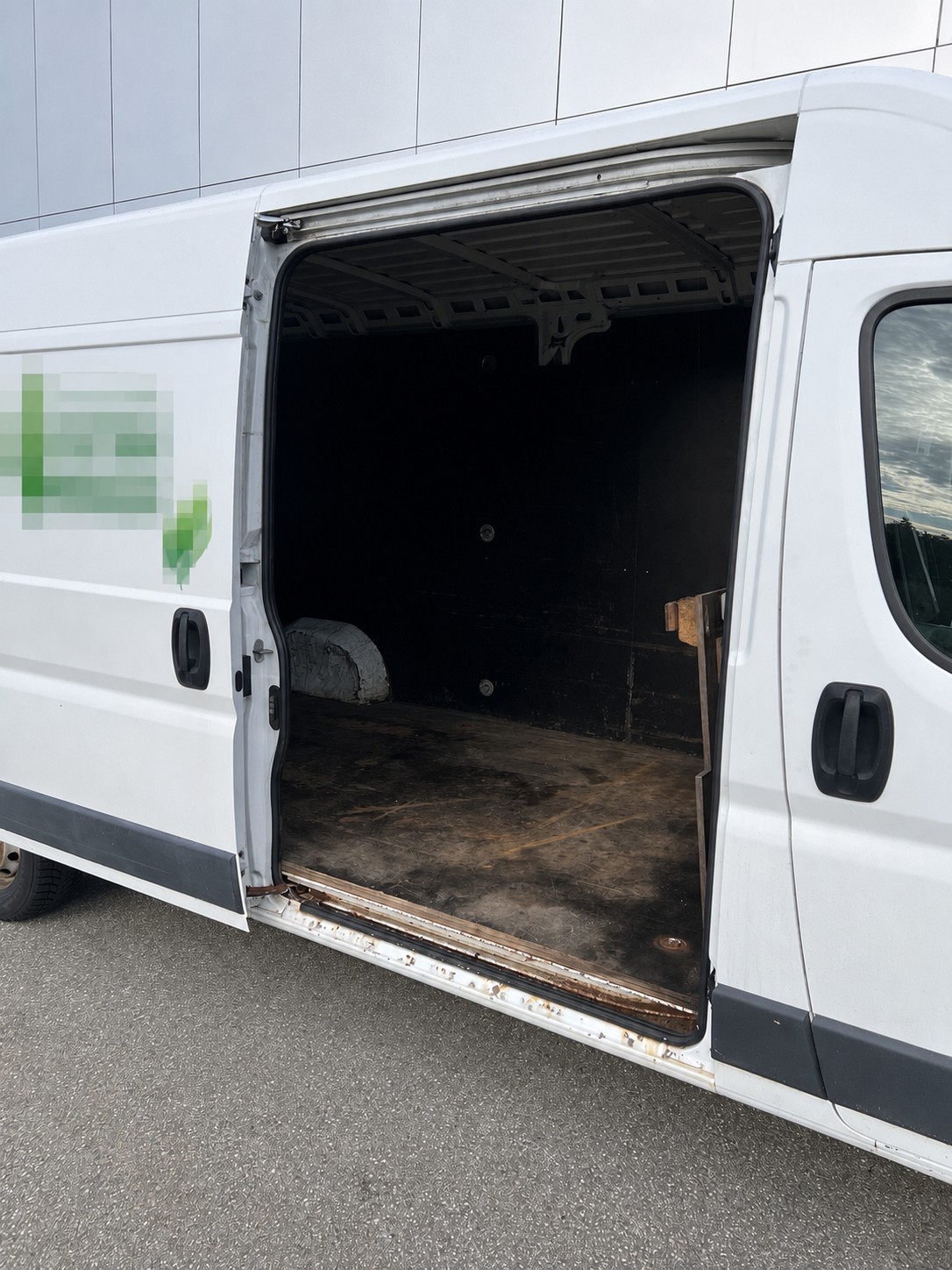 PEUGEOT BOXER-image-4