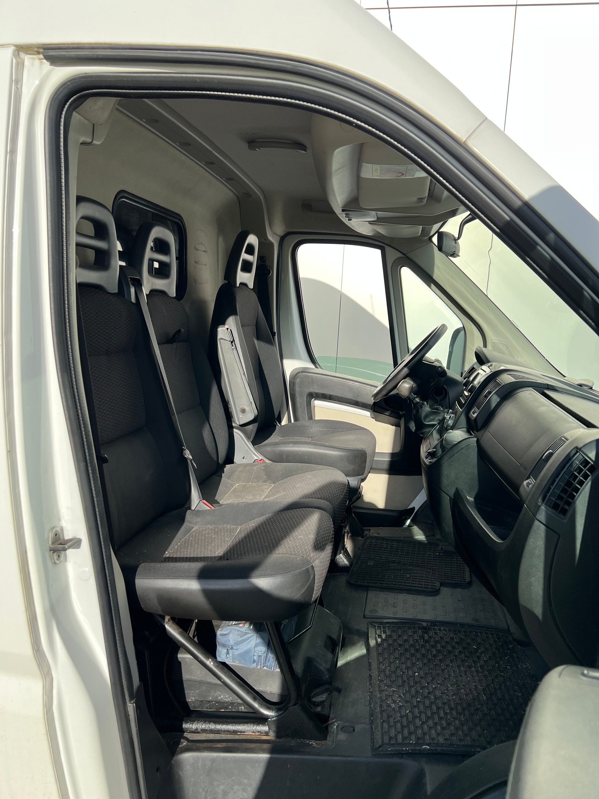 PEUGEOT BOXER-image-9